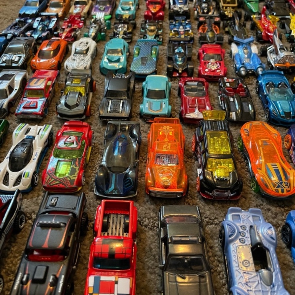 Bundle of 20 Hot Wheels Car for, $15.00
Pre Owned ( Mattel) - Picture 12 of 16